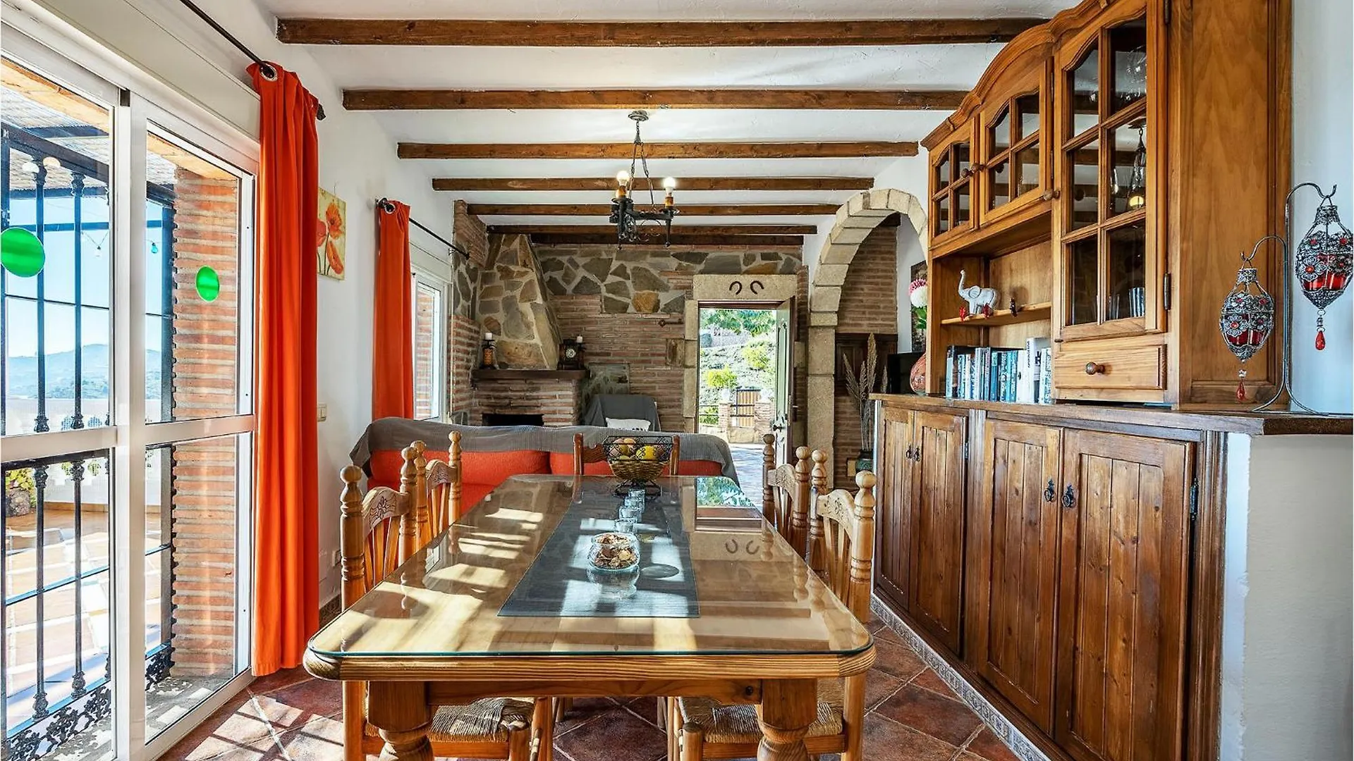 Amazing Home In Frigiliana With Kitchen Сasa de vacaciones